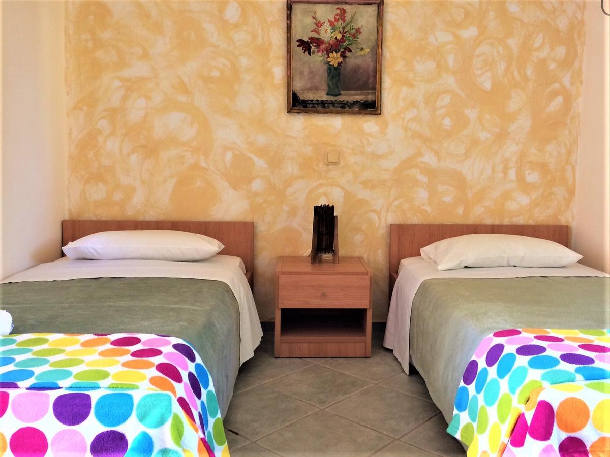 Malindi Rooms Porto Heli Exterior foto
